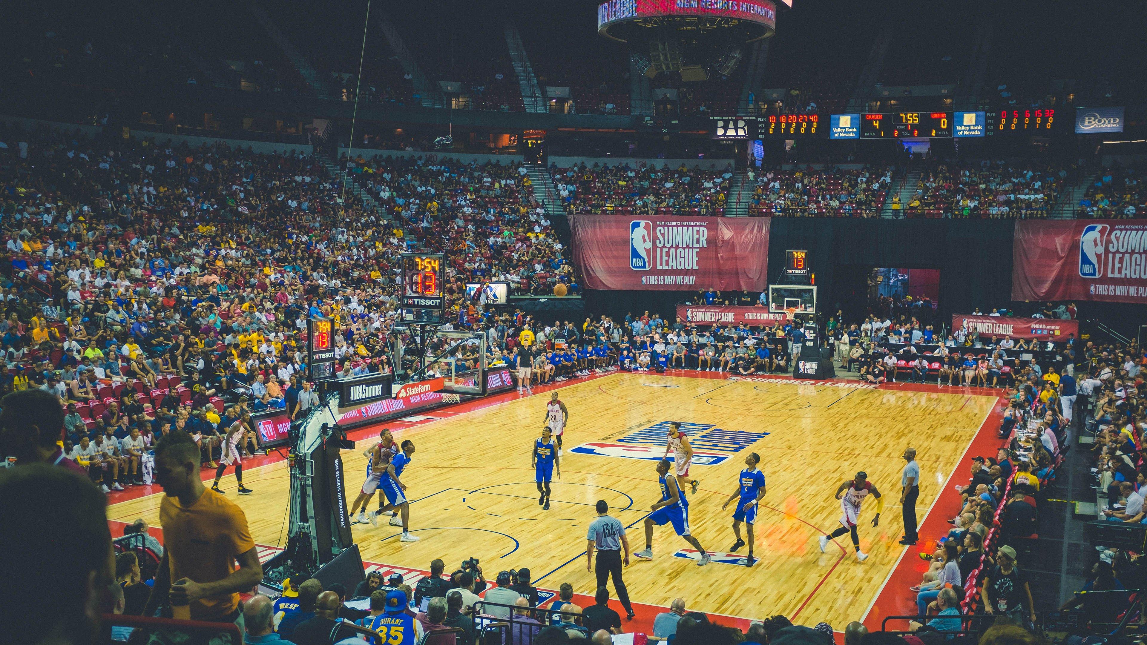 壹号娱乐官网|机器人竞赛掀起科技体育新浪潮，全球战队角逐智能巅峰